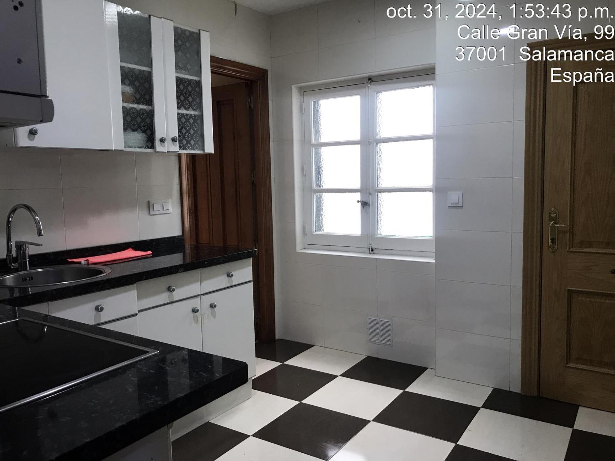 Luxor Doble, Gran Via Apartment Саламанка Екстериор снимка